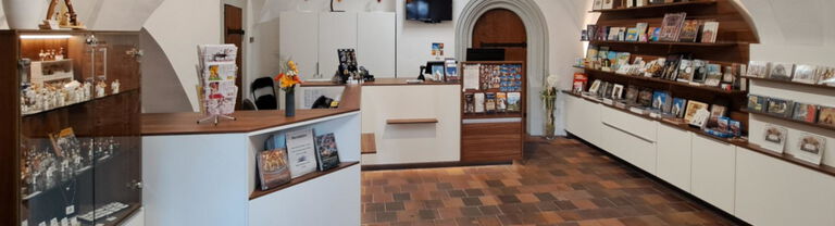 Laden Theke Regal Virtine